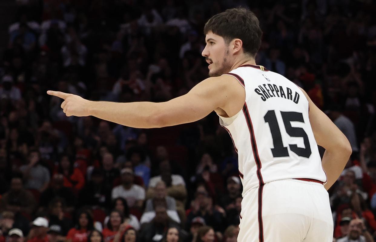 火箭队控卫困境：谢泼德转型失败，名宿点名批评