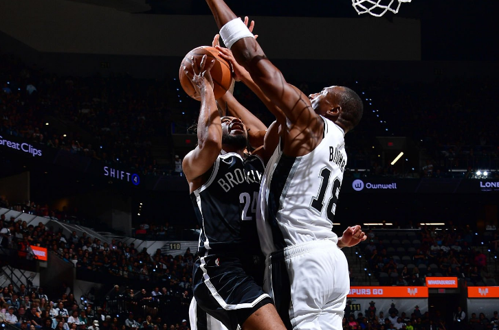 卡梅伦·托马斯：顶级得分手为何遭篮网羞辱性报价？