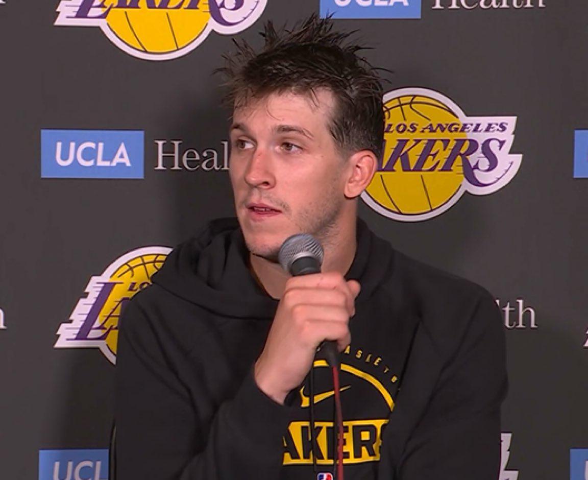 赛季场均34+7+9！里夫斯：队友支持让我自信做自己