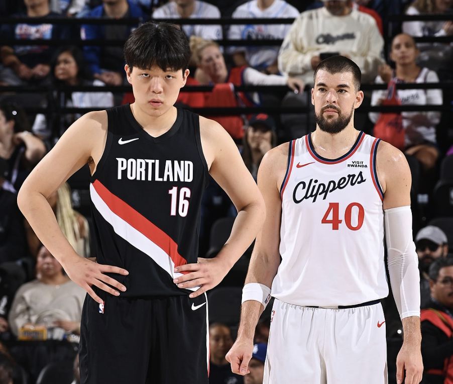 祖巴茨21+8打爆开拓者内线，赛后盛赞被弃用的杨瀚森，教练该反思？