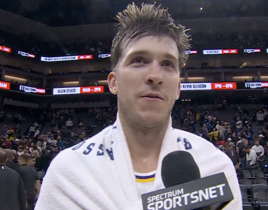 里夫斯51分创生涯新高：为团队而战，意义非凡