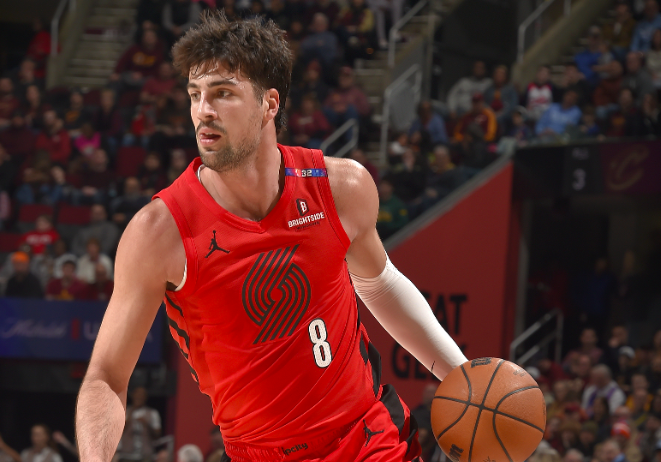 阿夫迪亚新赛季持续爆发 前三战均砍20+分