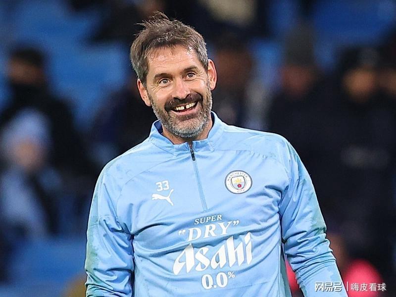 传奇谢幕！卡森18年两夺欧冠，利物浦曼城见证者退役