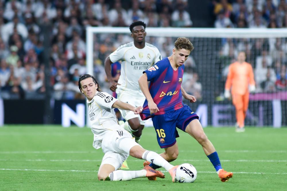 人狂有祸！巴萨输球又输人，亚马尔场上梦游场下挑事，皇马完胜