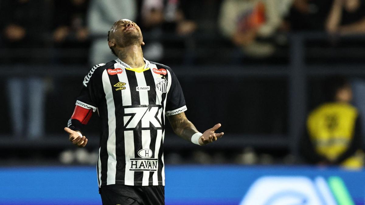 内马尔未来存疑：巴西媒体曝其或很快与桑托斯解约