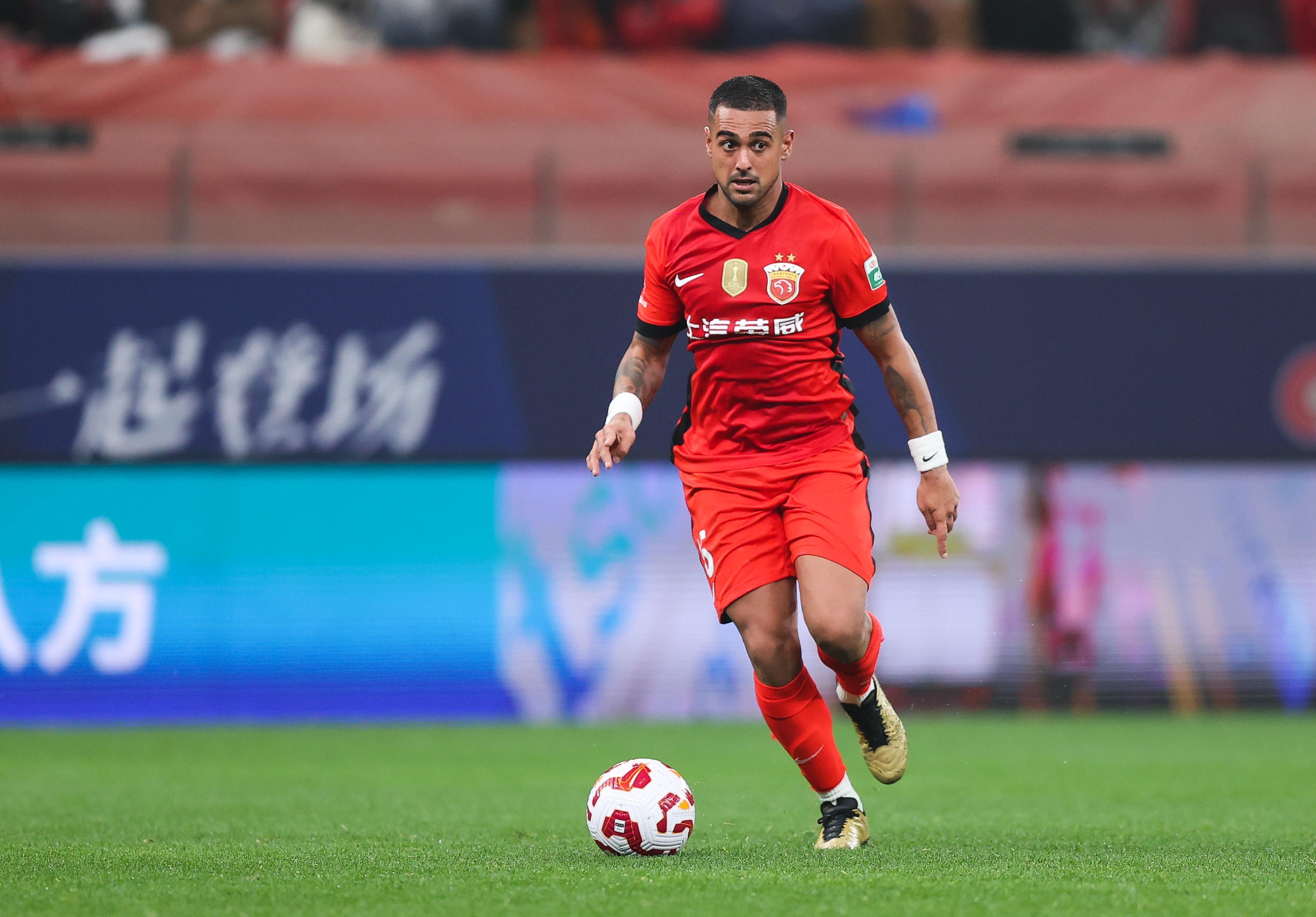 足球报：李新翔蒯纪闻缺阵全运会，莱昂纳多或伤缺中超战