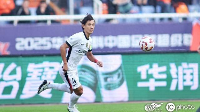 新民体育丨海港争冠：惊险时刻，是运气还是实力？