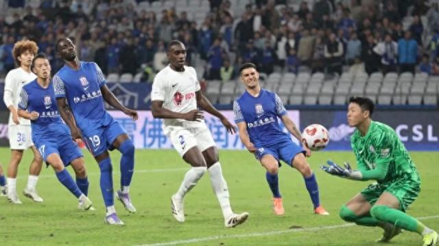 中超争冠关键战：海港失利，蓉城平局，申花创赛季最差表现