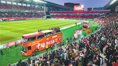 辽宁铁人冲超成功：十年磨剑终圆梦，辽沈足球再启航