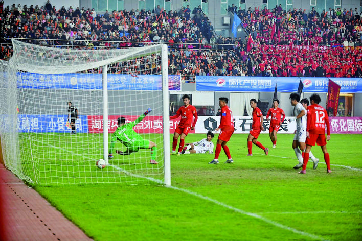 湘超第七轮：湘潭队3-0大胜怀化队 斩获赛季首胜