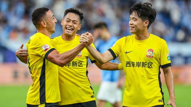 西海岸团队精神与大连青春风暴：中超联赛的真正魅力
