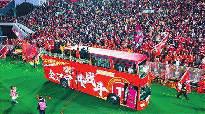 辽宁铁人冲超成功 时隔2913天重返顶级联赛