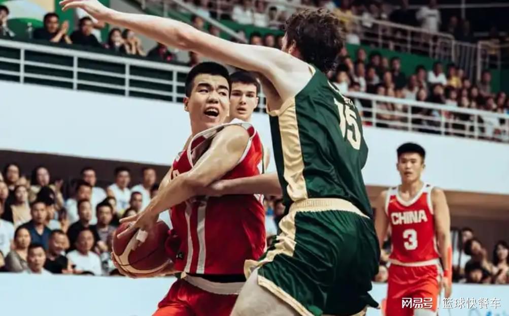 U17男篮半决赛：双子星狂轰52+19+9，未来国家队席位可期？