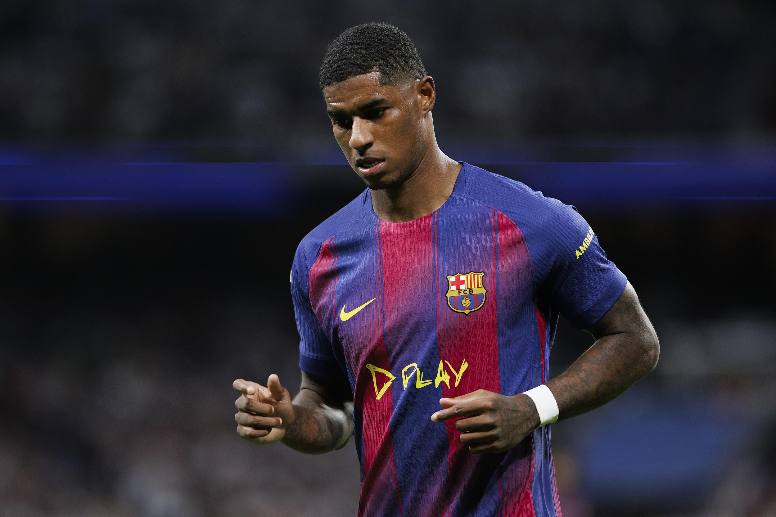 巴萨内讧升级：拉什福德公开质疑亚马尔言论，队长德容也表不满