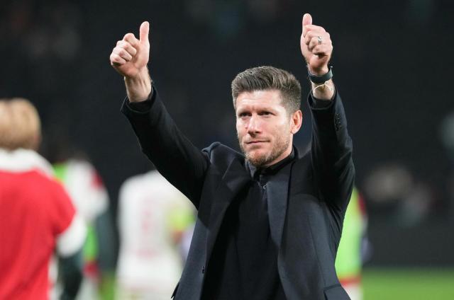 足坛跨国人才链：法甲换帅如何牵动比利时三级联赛？