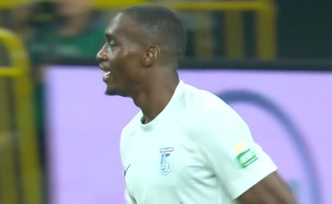 中超第28轮：大连英博客场2-2平申花，马马杜盛赞球队与球迷