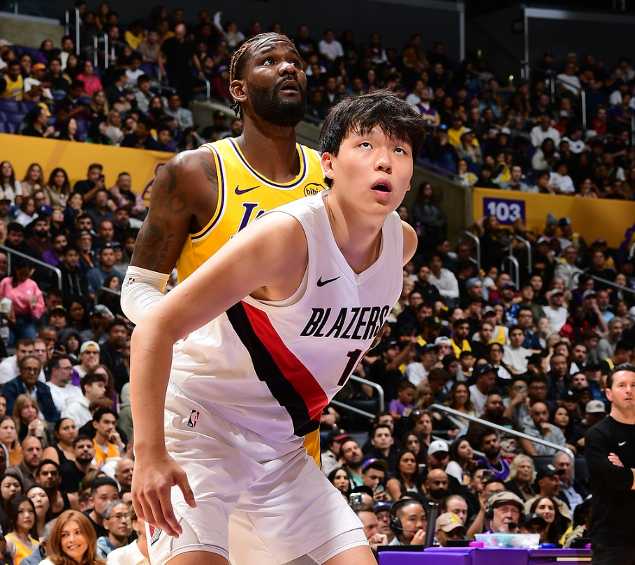 杨瀚森NBA最差一战：进攻低迷，防守篮板成短板，调整刻不容缓