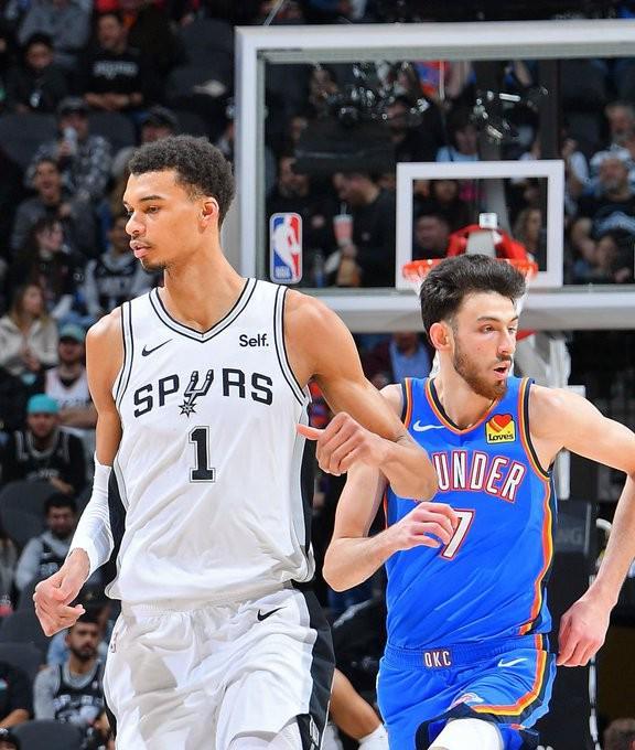 文班亚马受切特夺冠激励，NBA新生代内线竞争白热化