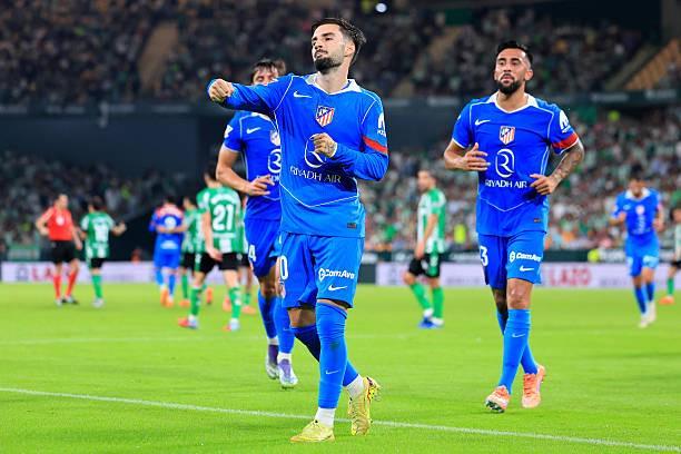 西甲赛场：巴埃纳兜射建功，斩获马竞生涯首球