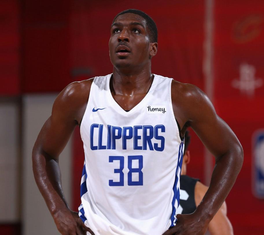 北控男篮新援官宣：前稠州、深圳外援雷吉-佩里正式加盟