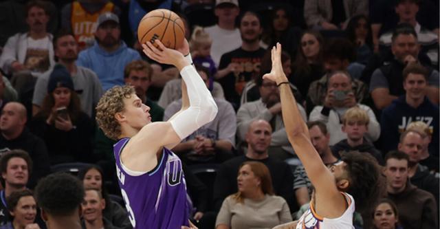 马尔卡宁51+14创生涯新高 爵士加时险胜太阳