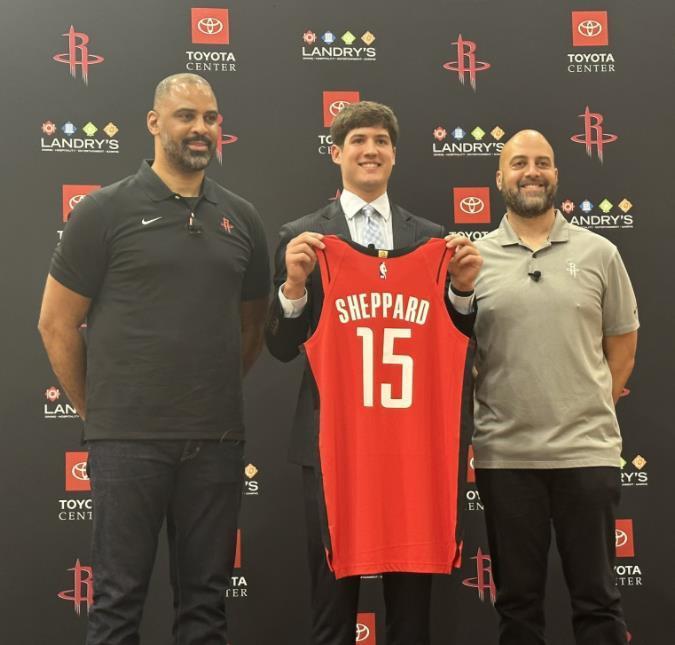 火箭双控卫爆发合砍27+16，申京杜兰特获益轻松取胜