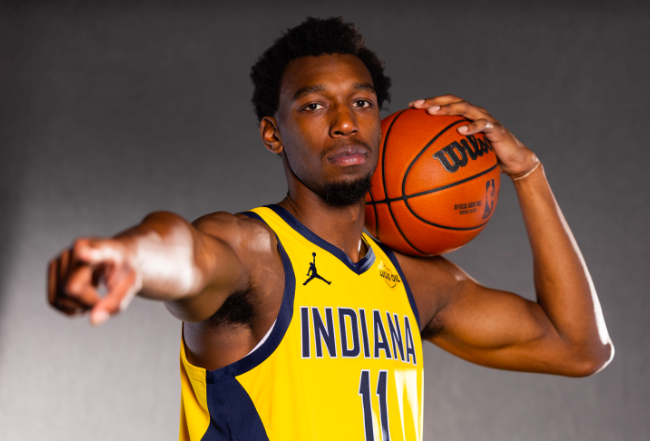 NBA一夜动态：步行者1签1裁，湖人伤病仅10人出战，实力榜更新