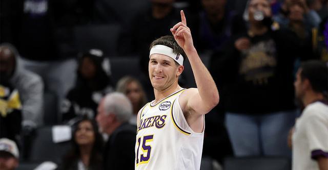 湖人127-120胜国王：里夫斯51分创生涯新高，落选秀闪耀全场