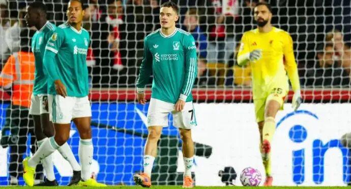 十轮战罢！英超诸队表现深度剖析与格局变化