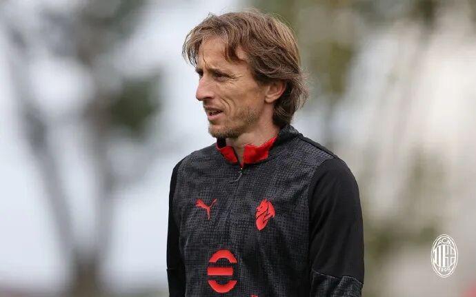 医学专家揭秘：莫德里奇如何从计划36岁退役踢到40岁