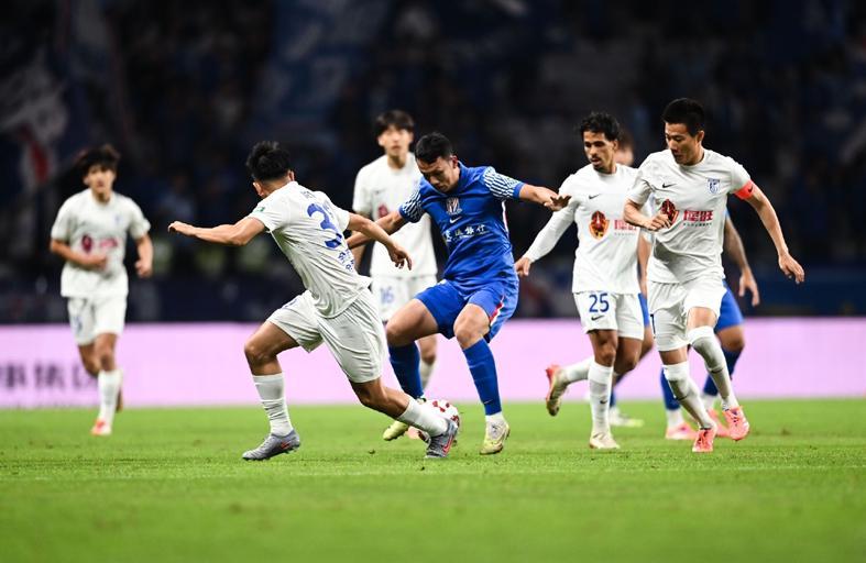 中超争冠局势分析：申花夺冠遇阻，朱鹏宇血性尽显