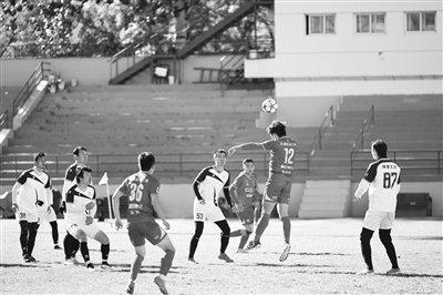 东城区总工会代表队逆袭夺冠：足球赛场上的后来者奇迹