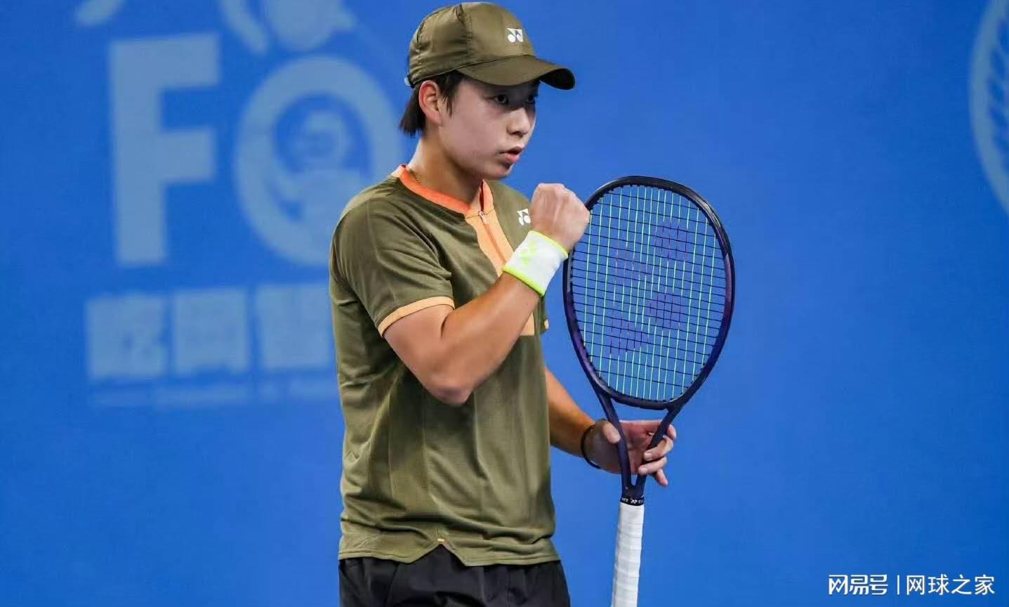 中国小花白卓璇爆冷夺冠，张帅强势会师辛纳前女友