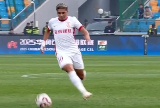 亚泰前锋艾菲尔丁创俱乐部百场里程碑，职业生涯全回顾