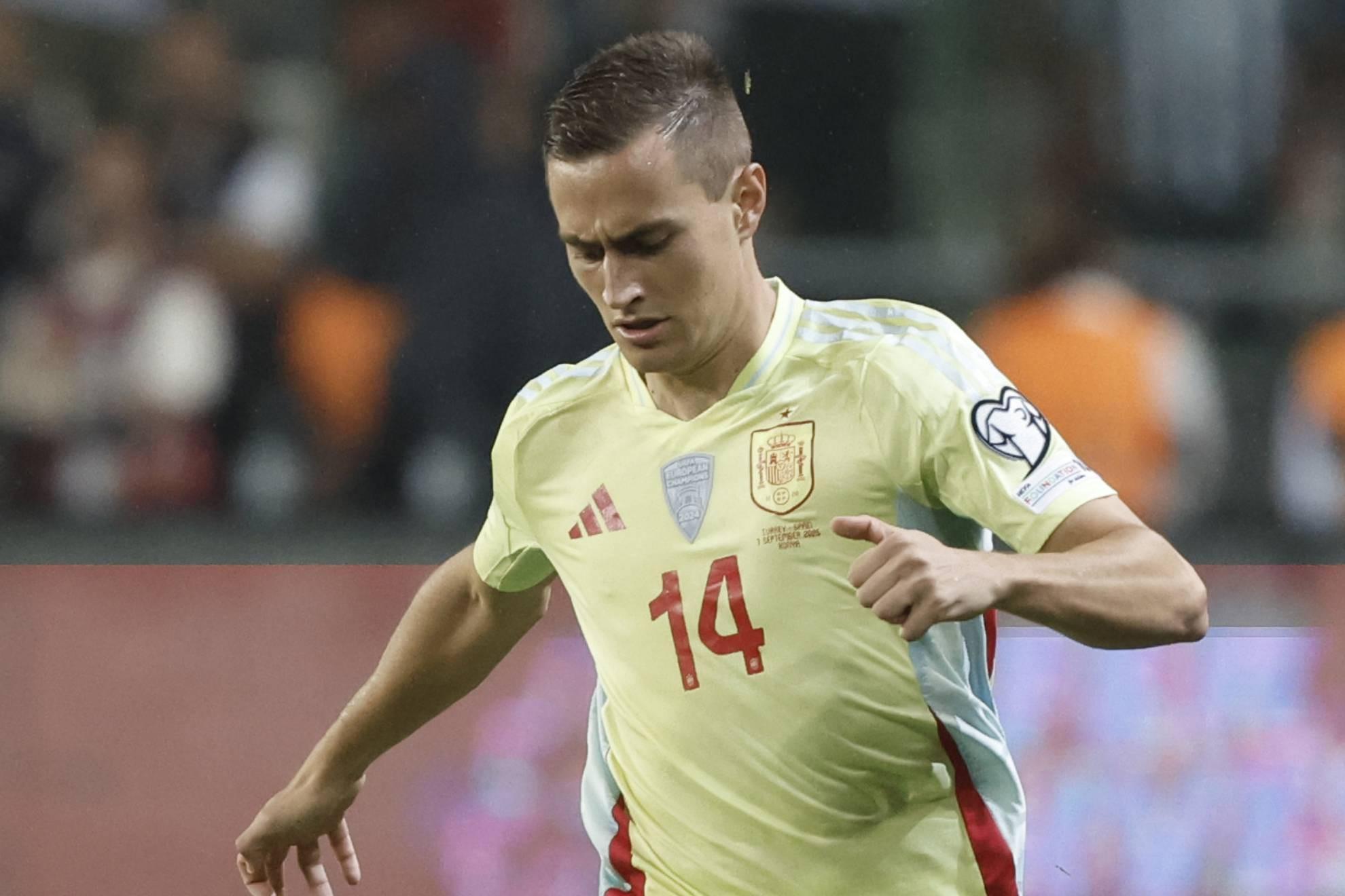 德弗鲁托斯首秀西班牙队：揭秘入队仪式清唱趣事