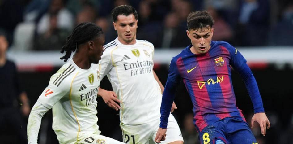 世体披露：国家德比现辱骂巴萨口号，西甲正式向足协投诉