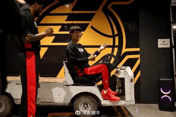 媒体人点评：湖人内线实力有限，杨瀚森表现低迷致印象分下滑