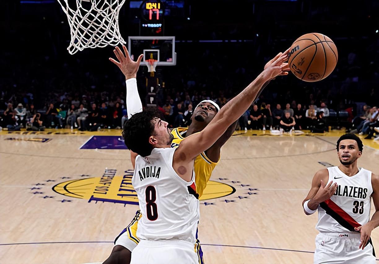 湖人锋线大闸范德比尔特爆发！无奈缺人困境难解