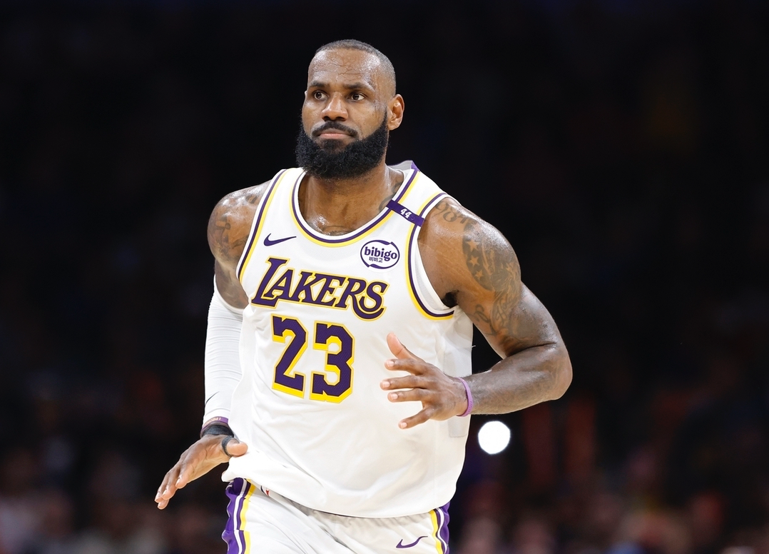 蒂格谈詹姆斯退役巡演：与科比摆烂式谢幕截然不同