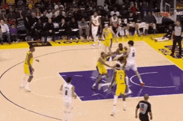 开拓者调整阵容：下放防守中锋，杨瀚森背靠背表现引关注