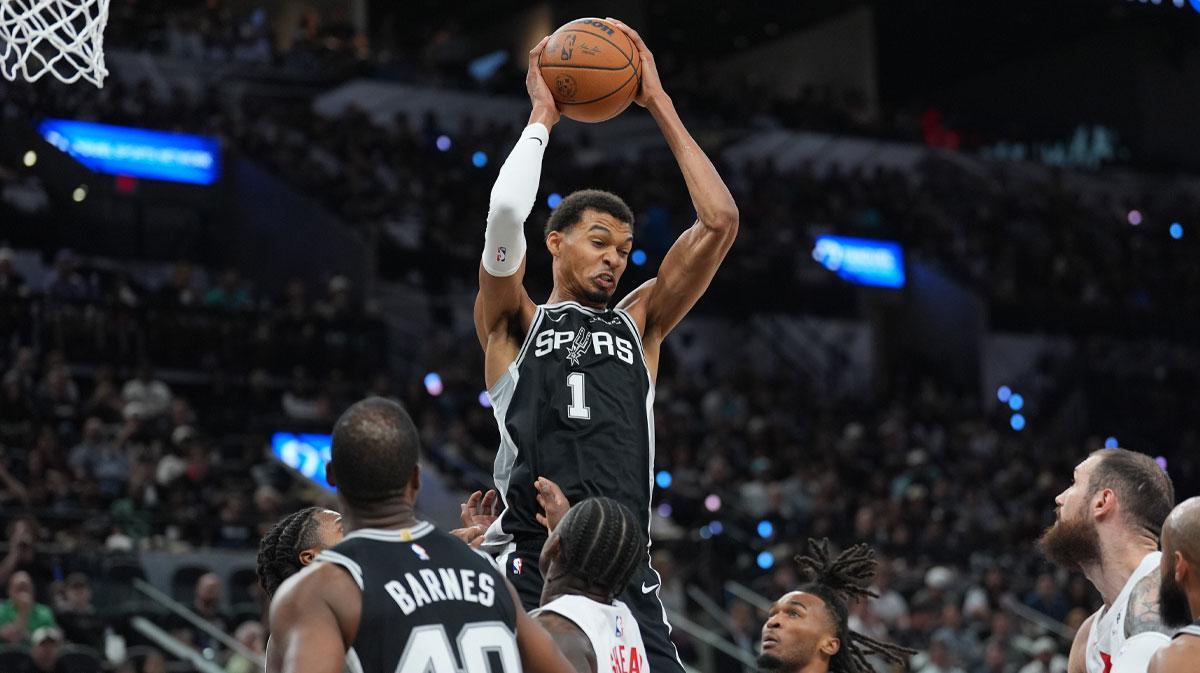 马刺新星文班亚马：首获西部周最佳，自豪背后的团队信念