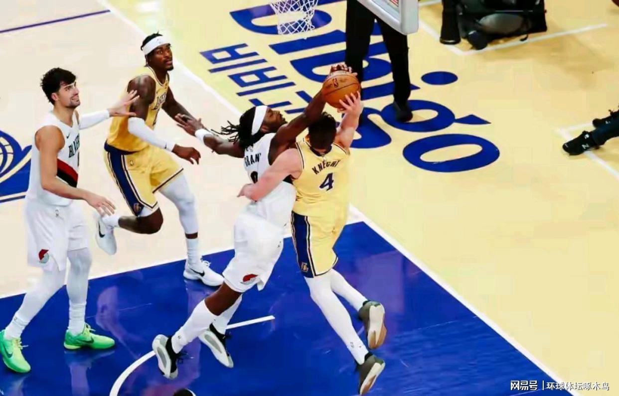 NBA常规赛：开拓者122-108胜湖人，杨瀚森8分钟贡献1分1板