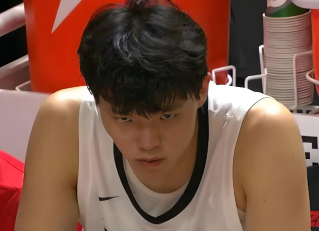 9分钟仅1分！杨瀚森该转战发展联盟寻求突破？