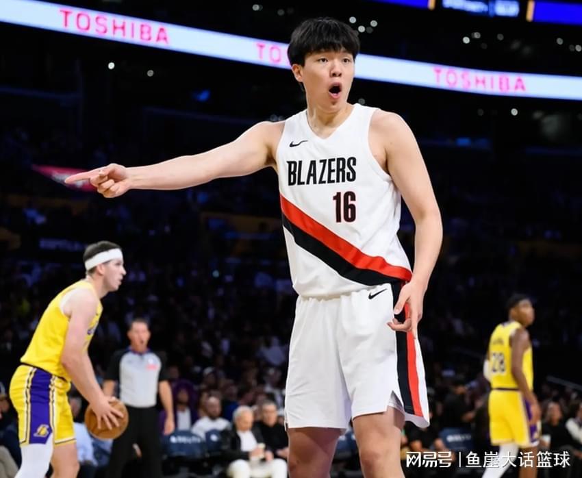 开拓者力克湖人！克林根点拨杨瀚森，艾顿反思失误，湖人伤病添忧