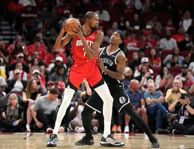 火箭变阵终获首胜！乌度卡承认错误，杜兰特提新战术要求