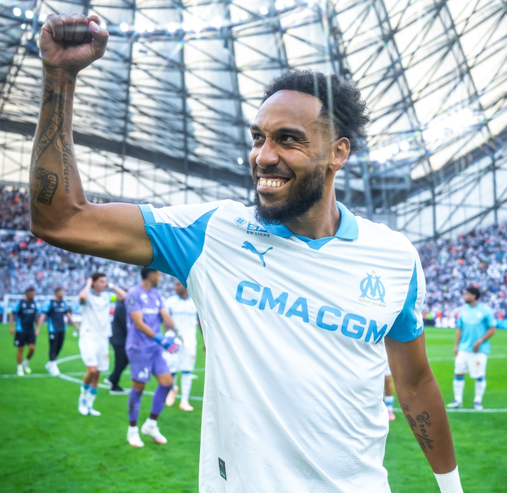 奥巴梅扬谈德泽尔比战术要求：多跑动多思考，力挺帕瓦尔