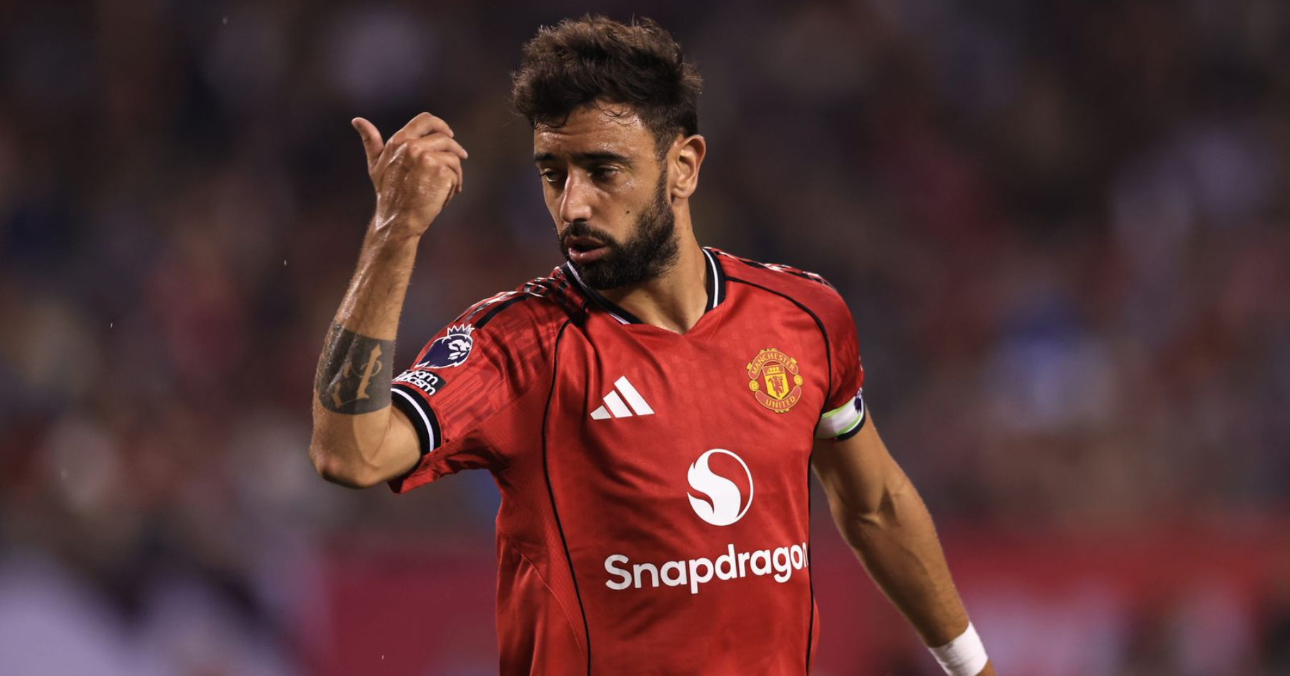 曼联B费：不训练时仍到场支持队友，展现领袖风范