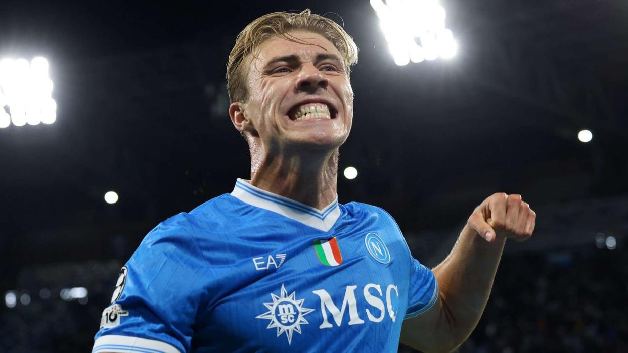 曼联锋线大调整！霍伊伦德3800万镑转会那不勒斯在即