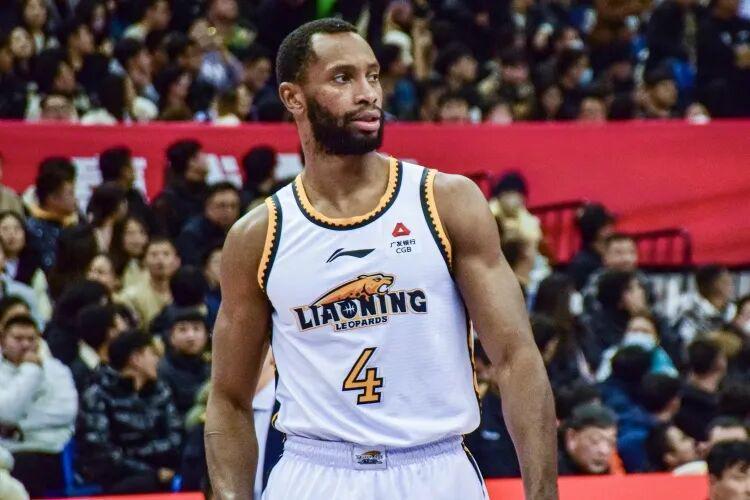 前辽宁三冠功勋外援弗格或转会上海男篮，新赛季引关注