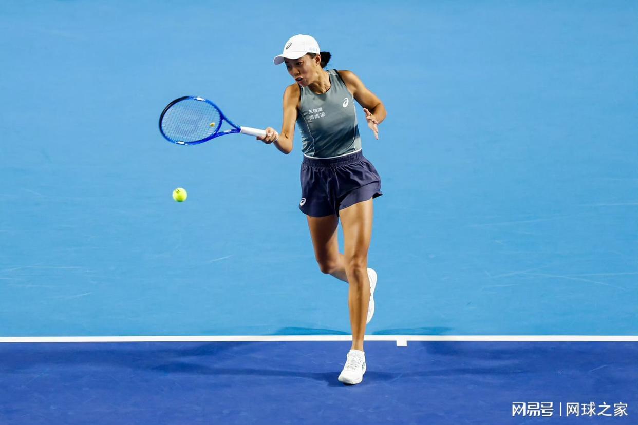 张帅双杀埃里亚韦茨冲TOP100，王曦雨出局遭网友热议